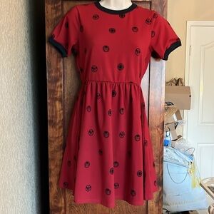 Marvel dress: maroon fantastic!